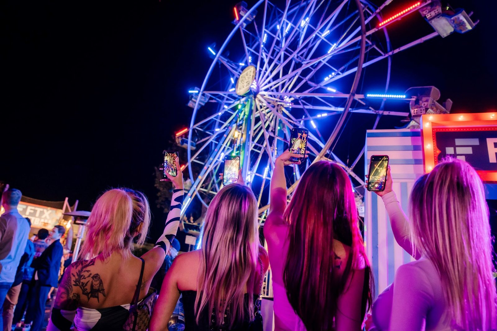 shaqs fun house ferris wheel